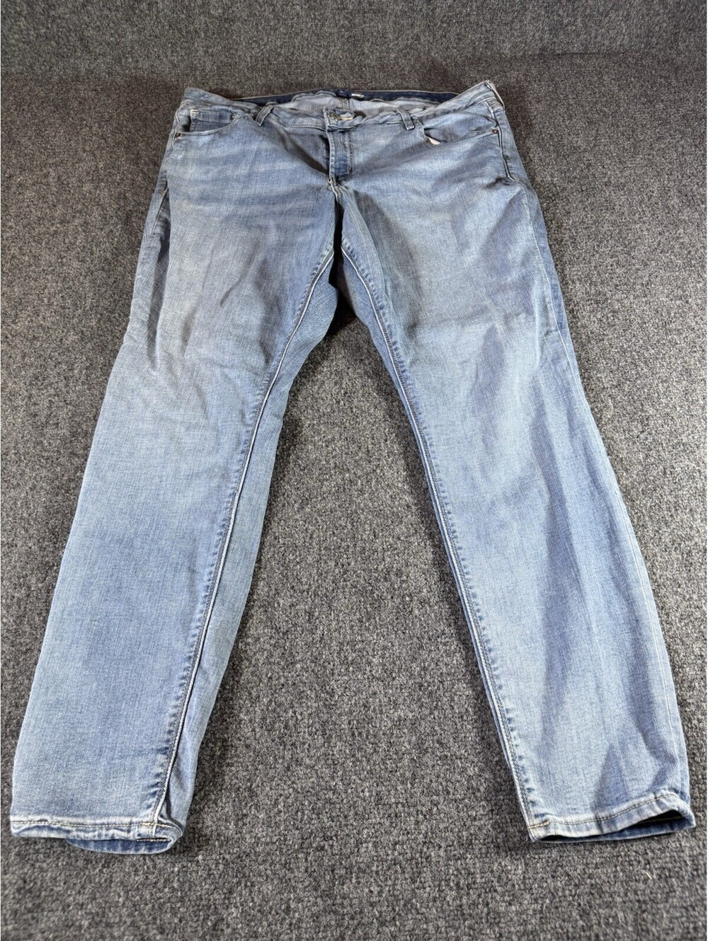 Old Navy Mid Rise Rockstar Super Skinny jeans size 18